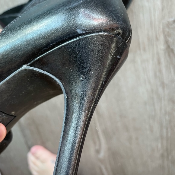 Black Strappy sparkly heels - Picture 5 of 5